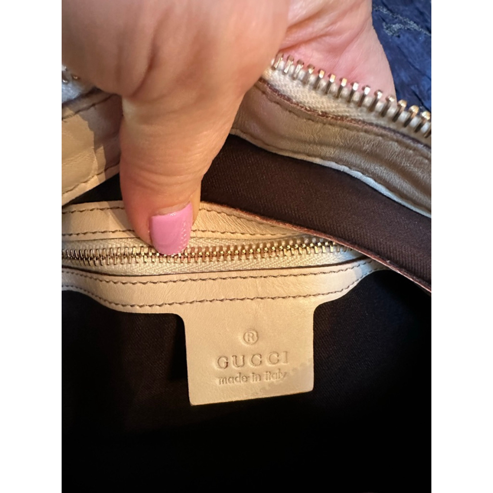 Gucci Cream Leather Hobo Bag - Picture 15 of 16